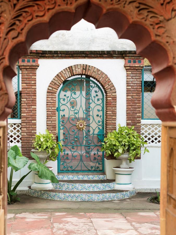 Nivah Bed & Breakfast Морадабад Екстериор снимка